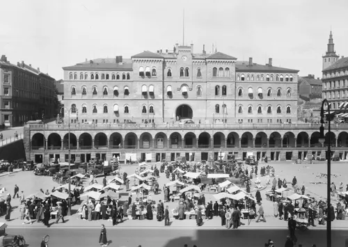 Portraits of a Changing Coastline Before It Disappears
